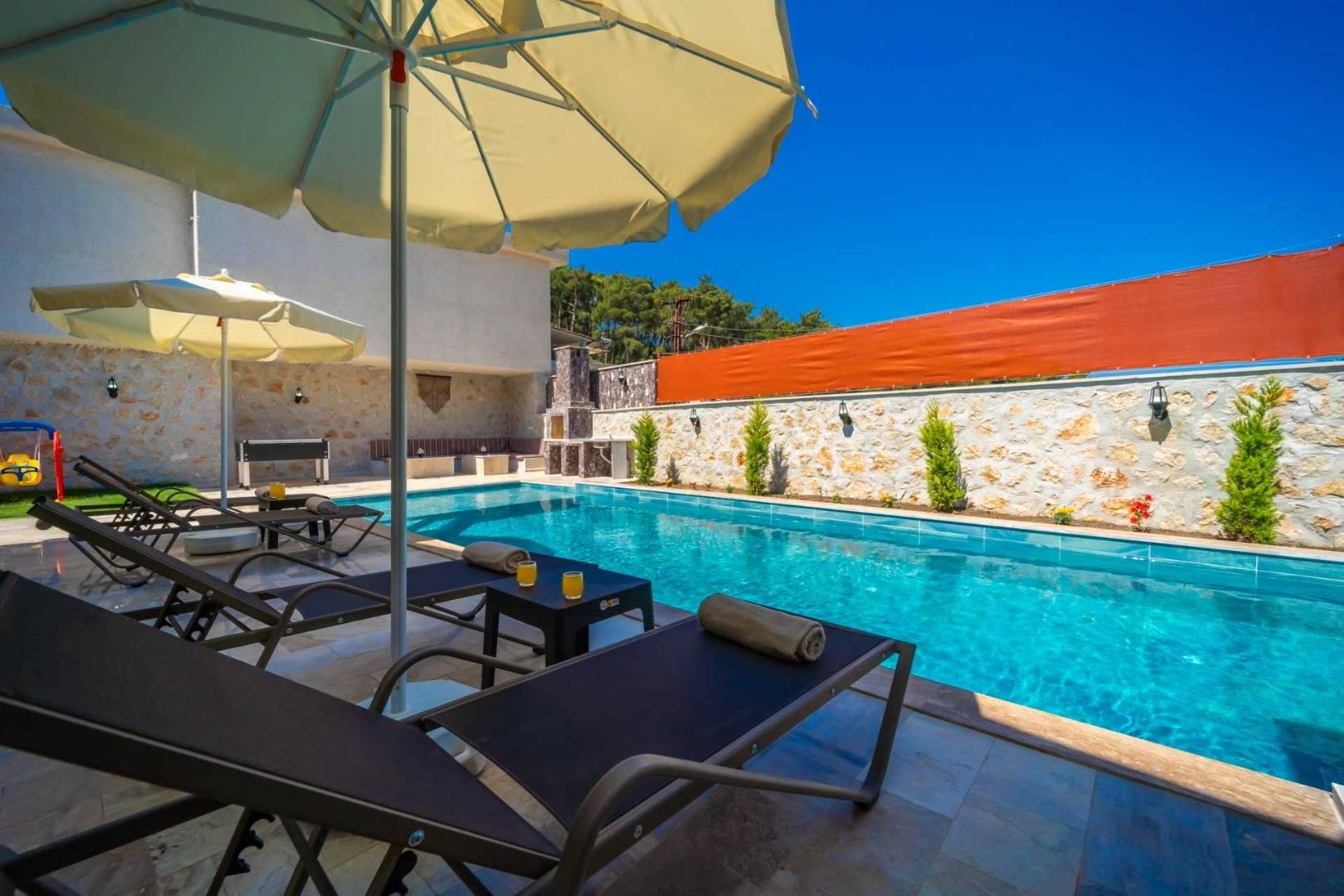 Kaş İslamlar'da Muhteşem Doğada, Özel Havuzlu, Çocuk Oyun Alanlı Villa-41573