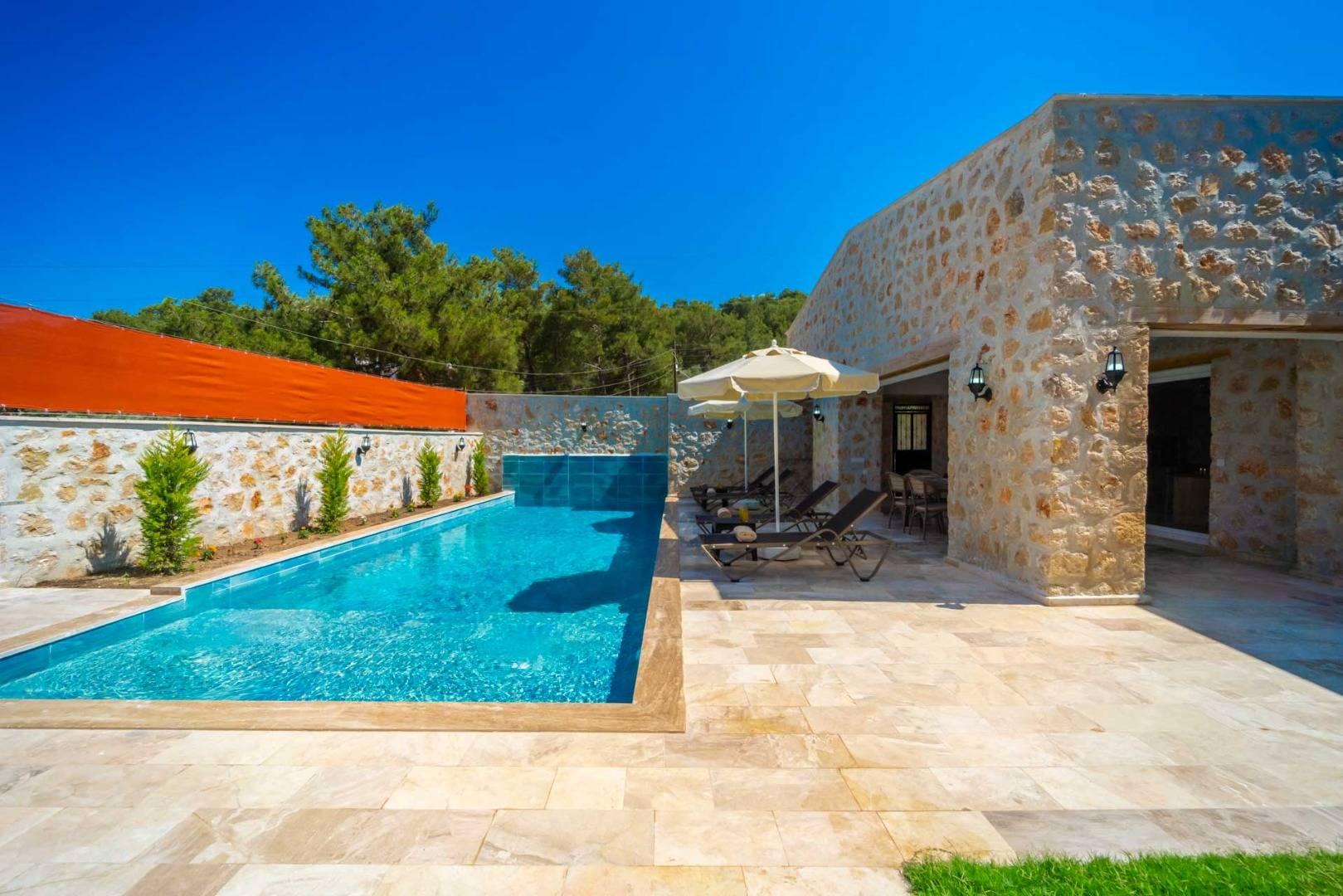 Kaş İslamlar'da Muhteşem Doğada, Özel Havuzlu, Çocuk Oyun Alanlı Villa-41573