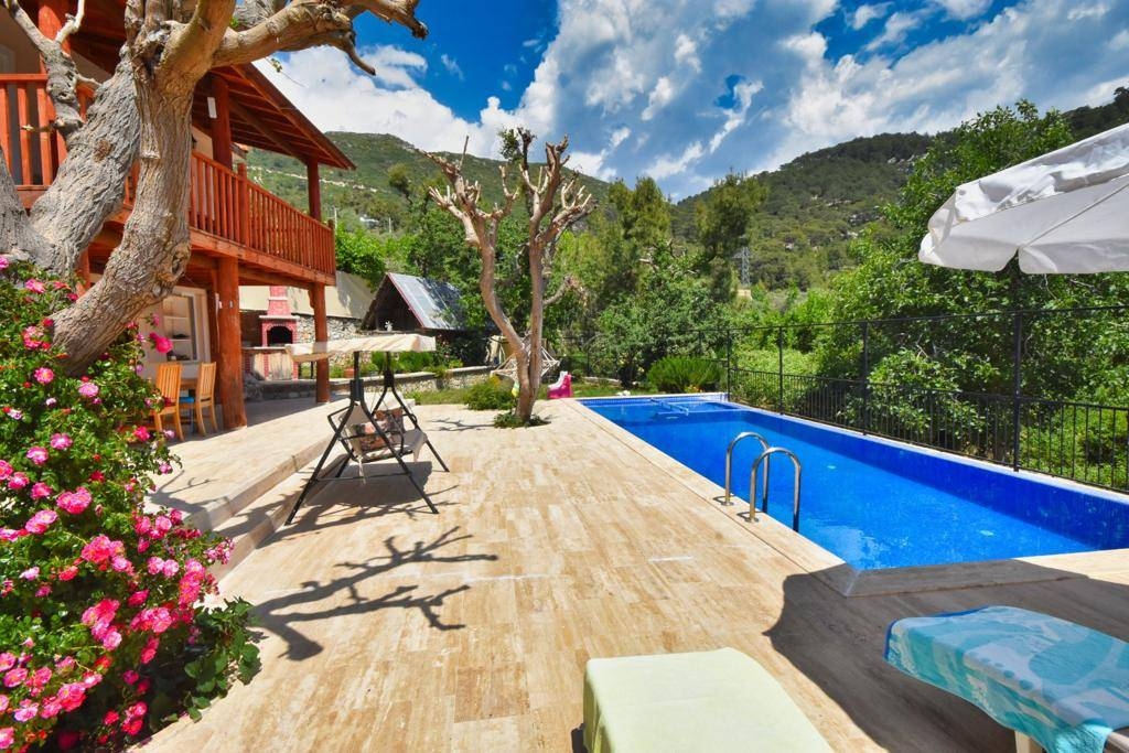 Kaş İslamlar'da Muhteşem Doğada, Özel Havuzlu, Tatil Villası