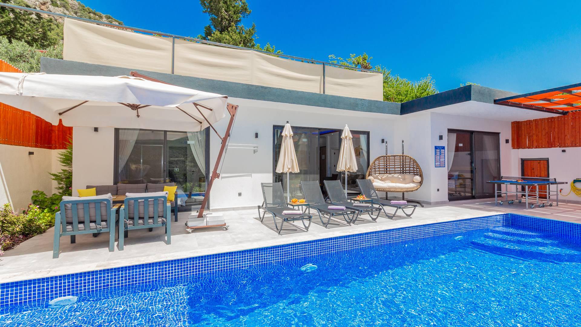 Kaş İslamlar'da Muhteşem Orman Manzaralı, Sonsuzluk Havuzlu, 2+1 Villa-40830