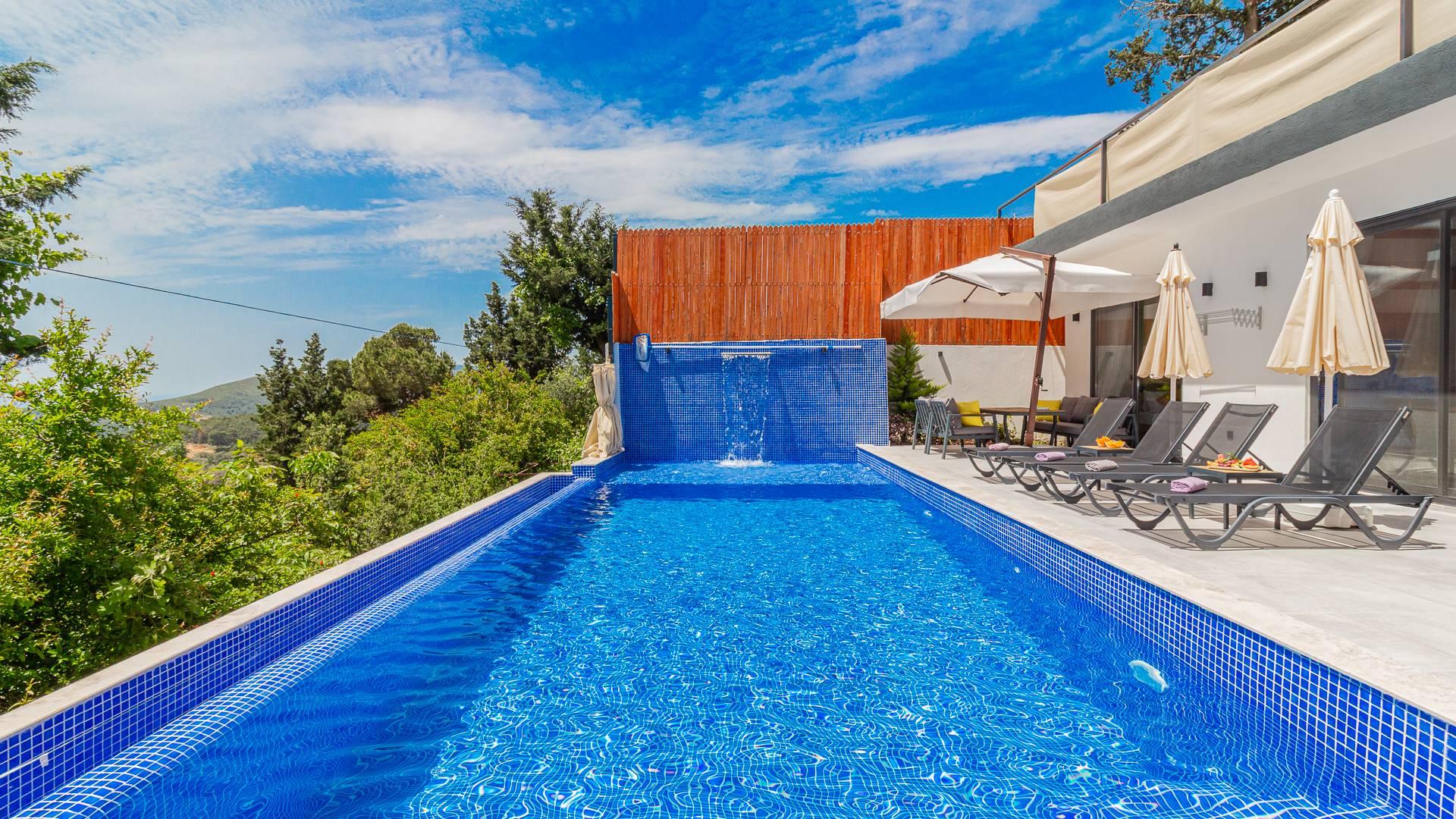 Kaş İslamlar'da Muhteşem Orman Manzaralı, Sonsuzluk Havuzlu, 2+1 Villa-40830