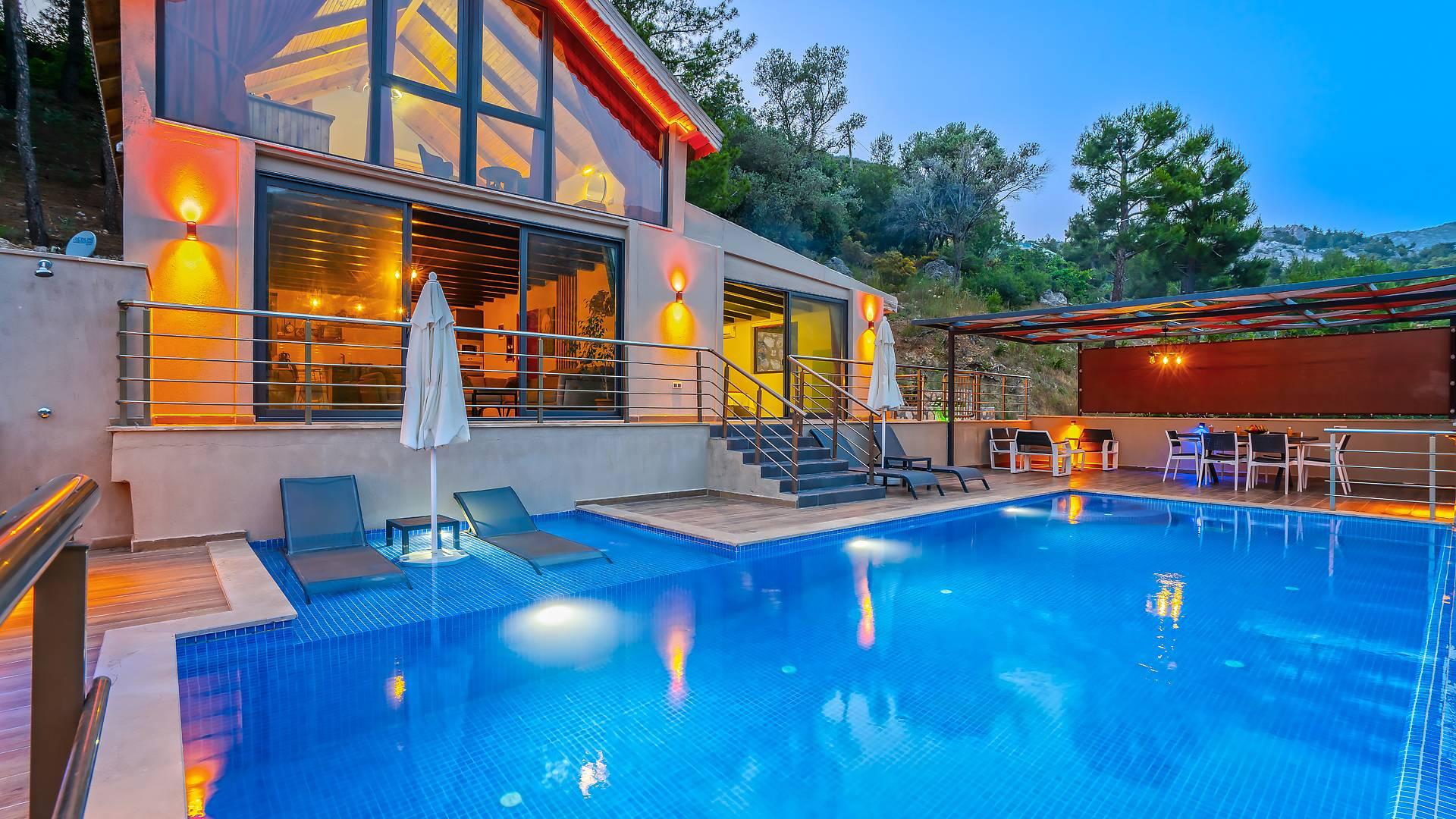 Kaş İslamlar'da Nezih Konumda, Sonsuzluk Havuzlu, Lüks Villa -42561