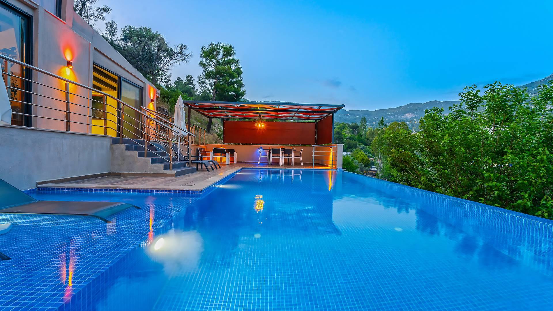 Kaş İslamlar'da Nezih Konumda, Sonsuzluk Havuzlu, Lüks Villa -42561