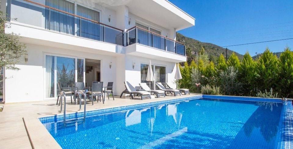 Kaş İslamlar'da Orman Manzaralı, Özel Havuzlu, 2+1 Şık Villa -39891