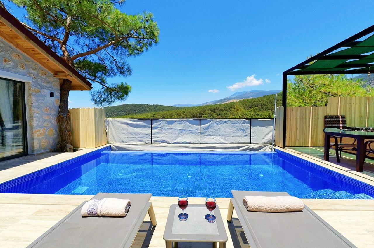Kaş İslamlar'da Otantik Tasarımlı, Özel Havuzlu, Balayı Villası-41574
