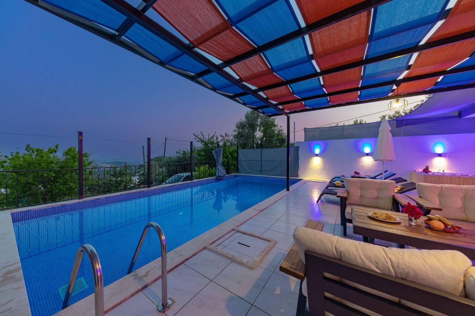 Kaş İslamlar'da Sakin Konumda, Özel Havuzlu, Konforlu Villa-42980