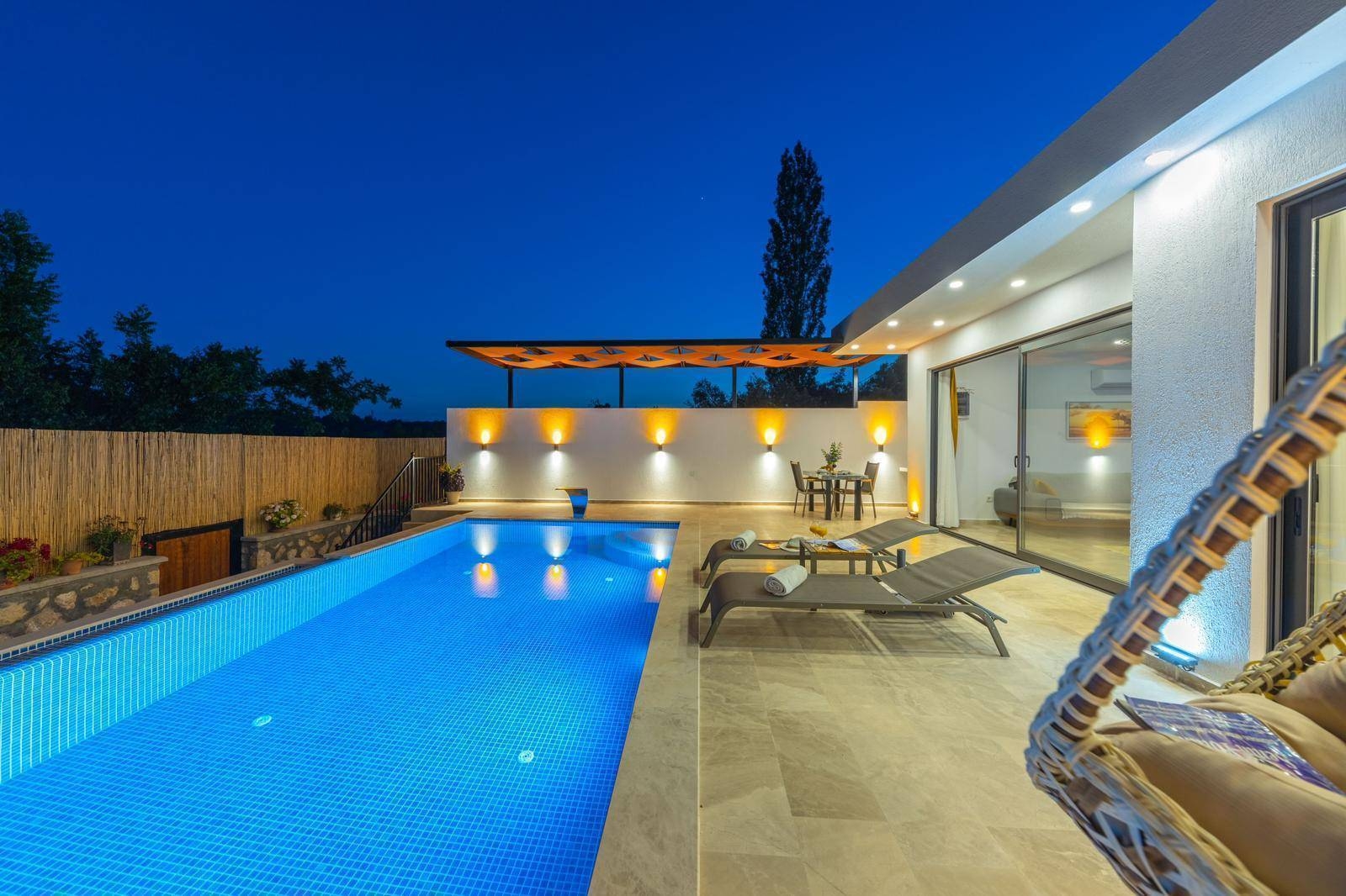 Kaş İslamlar'da Sakin Konumda, Özel Havuzlu, Lüks Balayı Villası