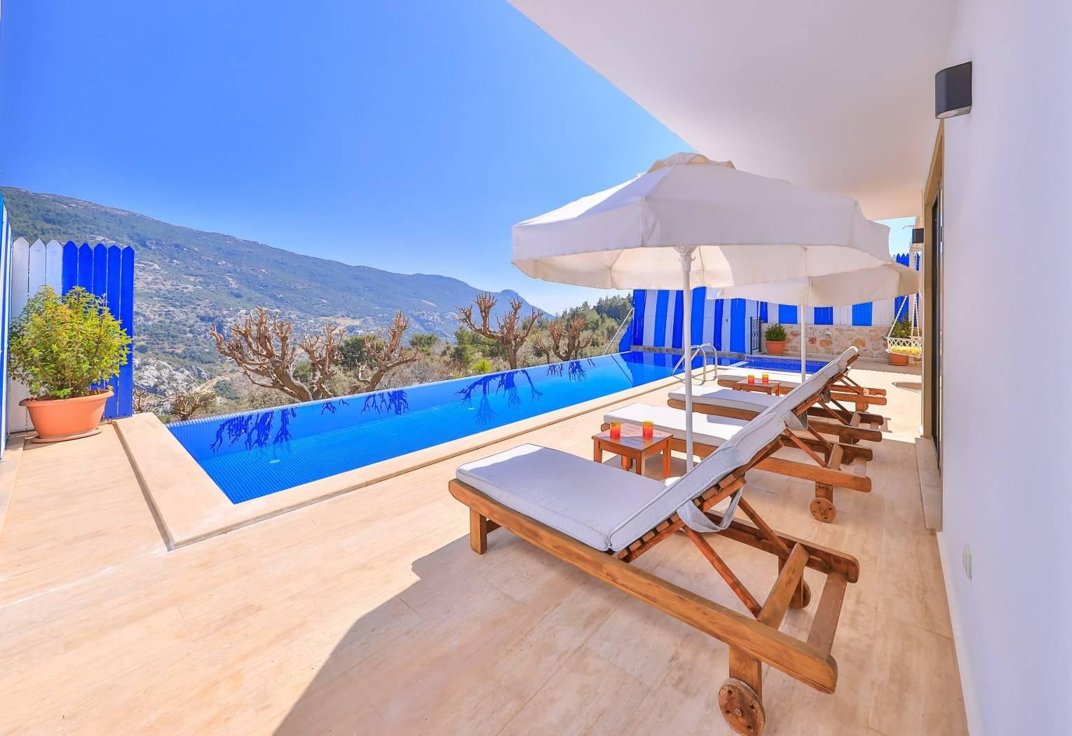 Kaş İslamlar'da Şehrin Gürültüsünden Uzakta, Özel Havuzlu, Şık Villa-41601