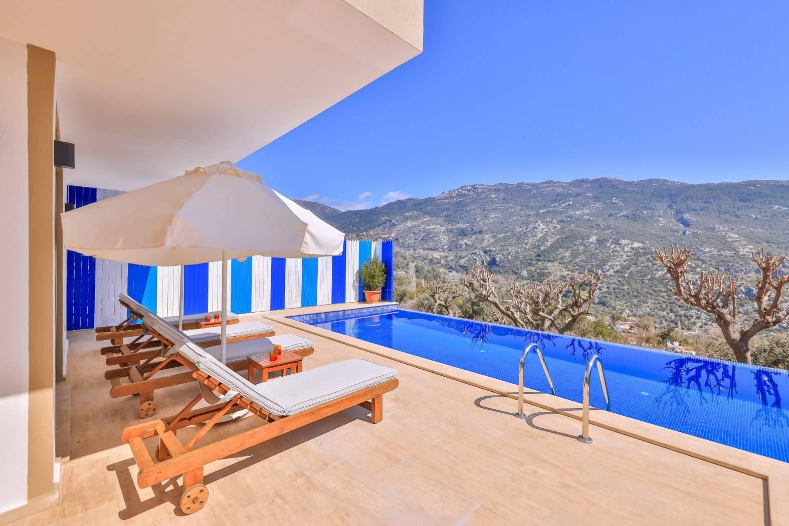 Kaş İslamlar'da Şehrin Gürültüsünden Uzakta, Özel Havuzlu, Şık Villa-41601