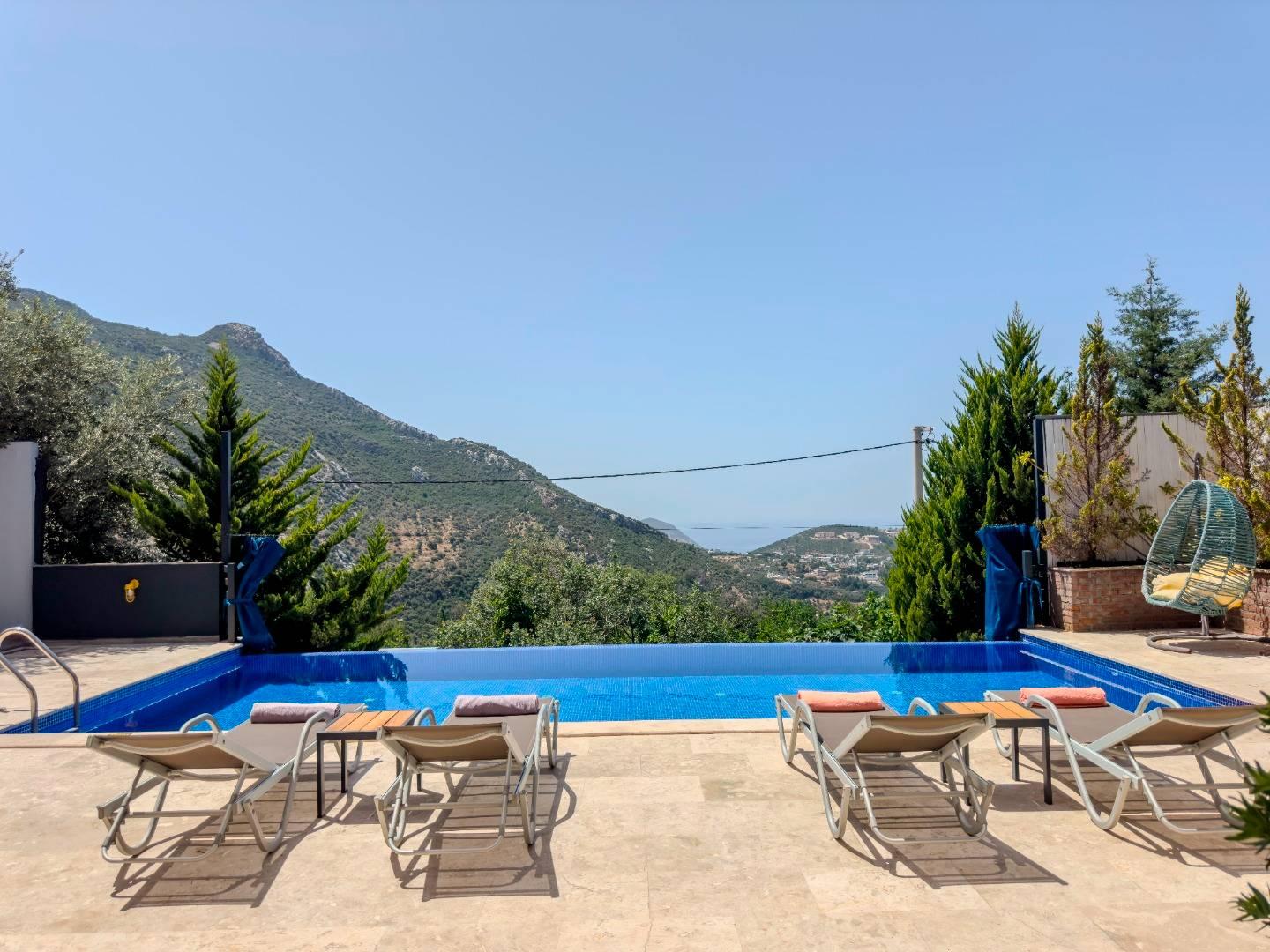 Kaş İslamlar'da Sessiz Konumda, Özel Havuzlu, Tatil Villası-42972