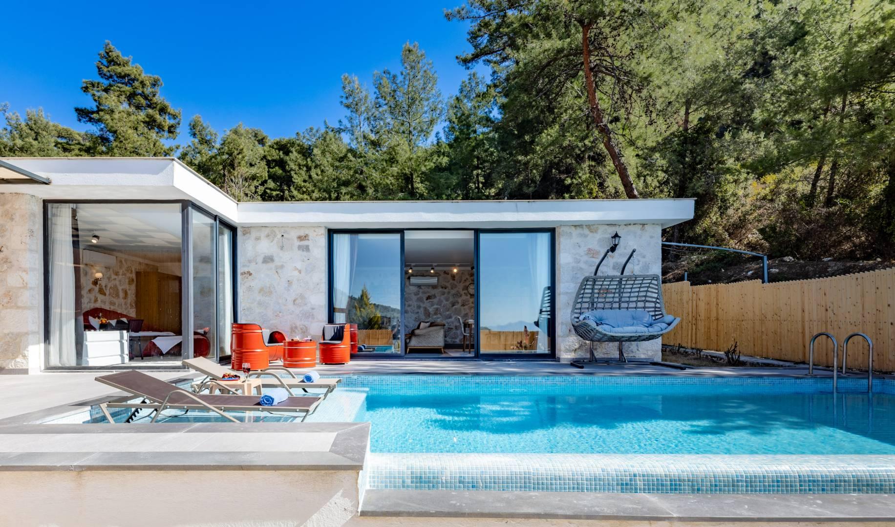 Kaş İslamlar'da Taş Mimarili, Özel Havuzlu, Jakuzili Villa-40193