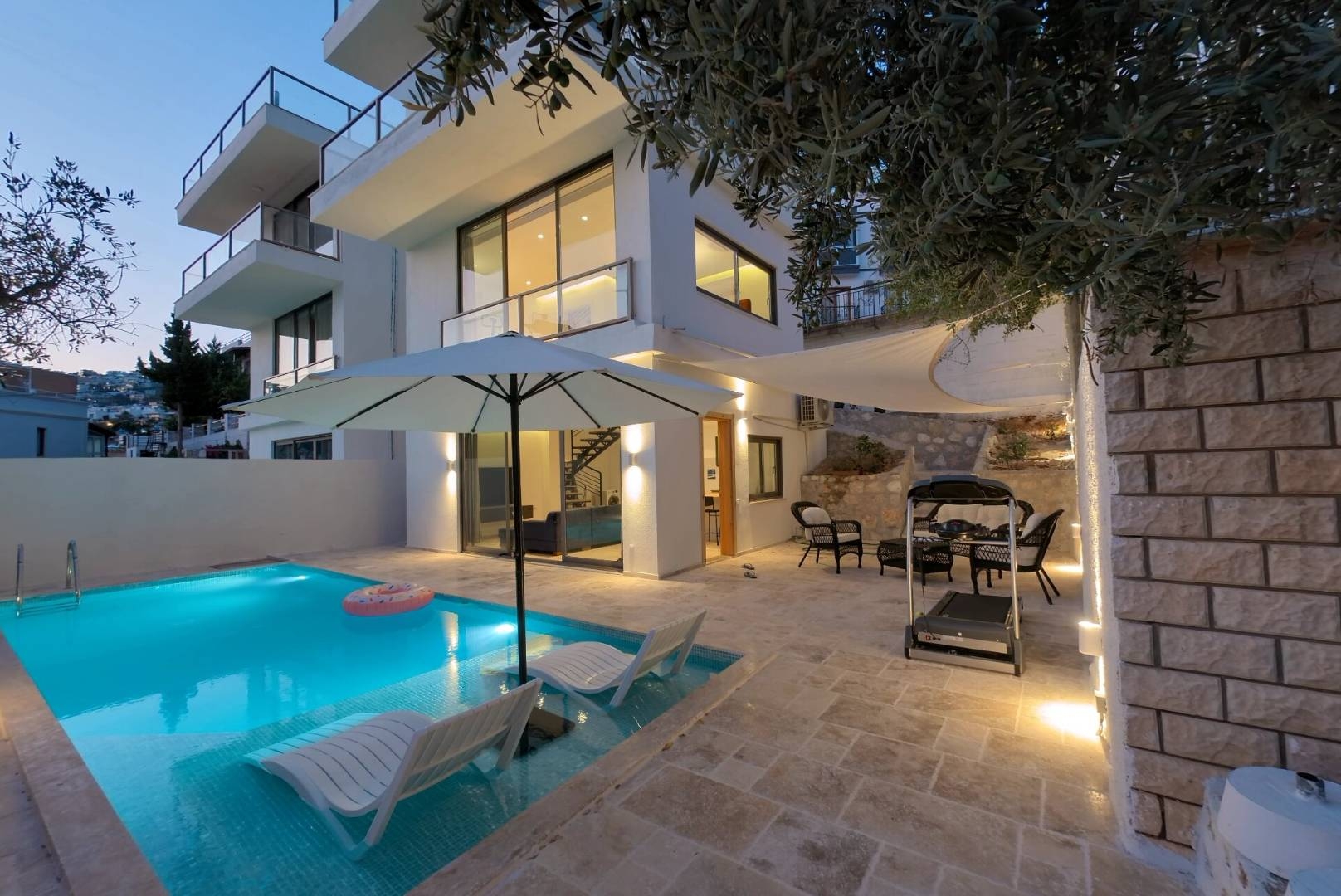 Kaş Kalkan'da Çekirdek Ailelere Uygun, Özel Havuzlu, Konforlu Villa