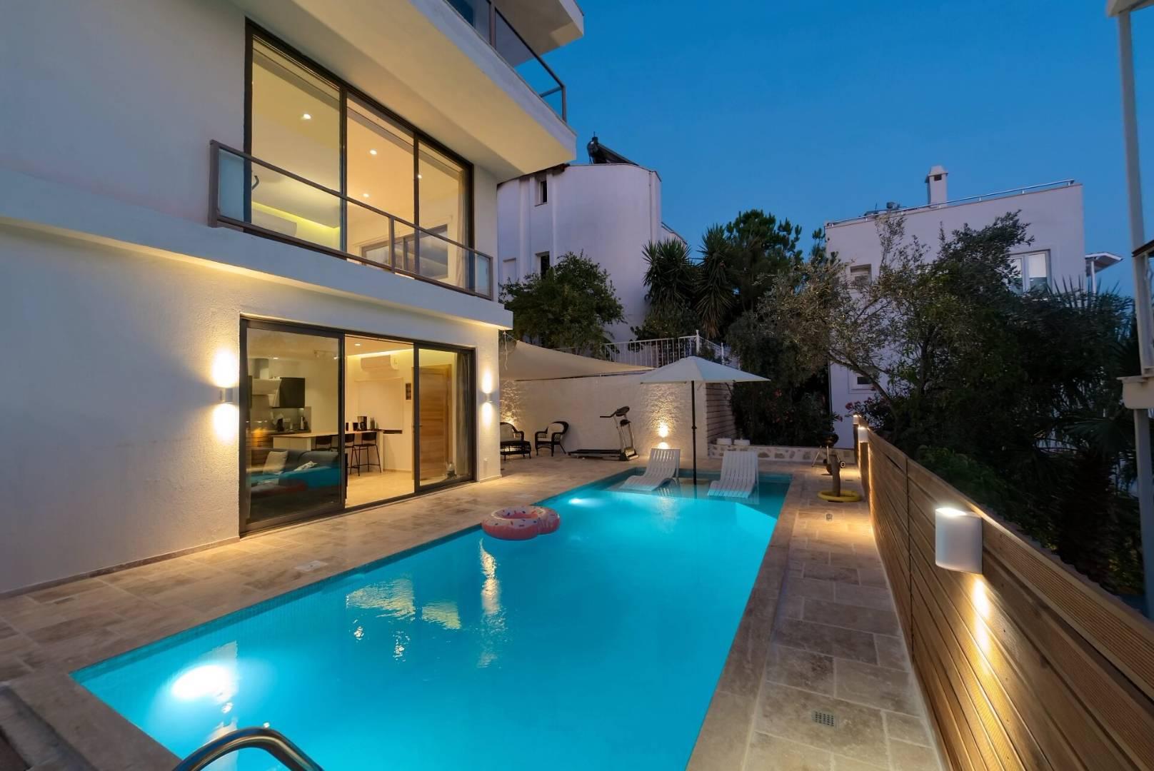 Kaş Kalkan'da Çekirdek Ailelere Uygun, Özel Havuzlu, Konforlu Villa-42225