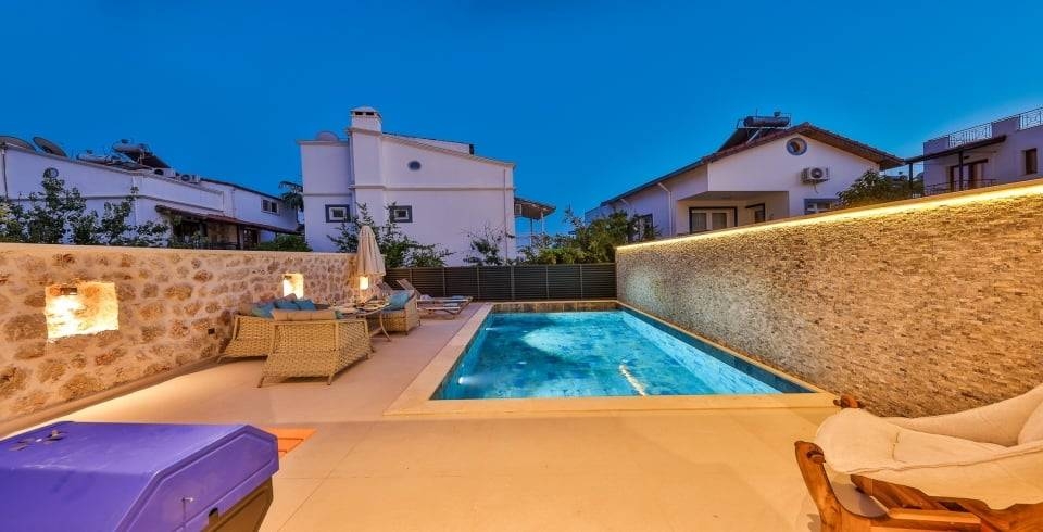 Kaş Kalkan'da Balayı Çiftlerine Uygun, Özel Havuzlu, Şık Villa