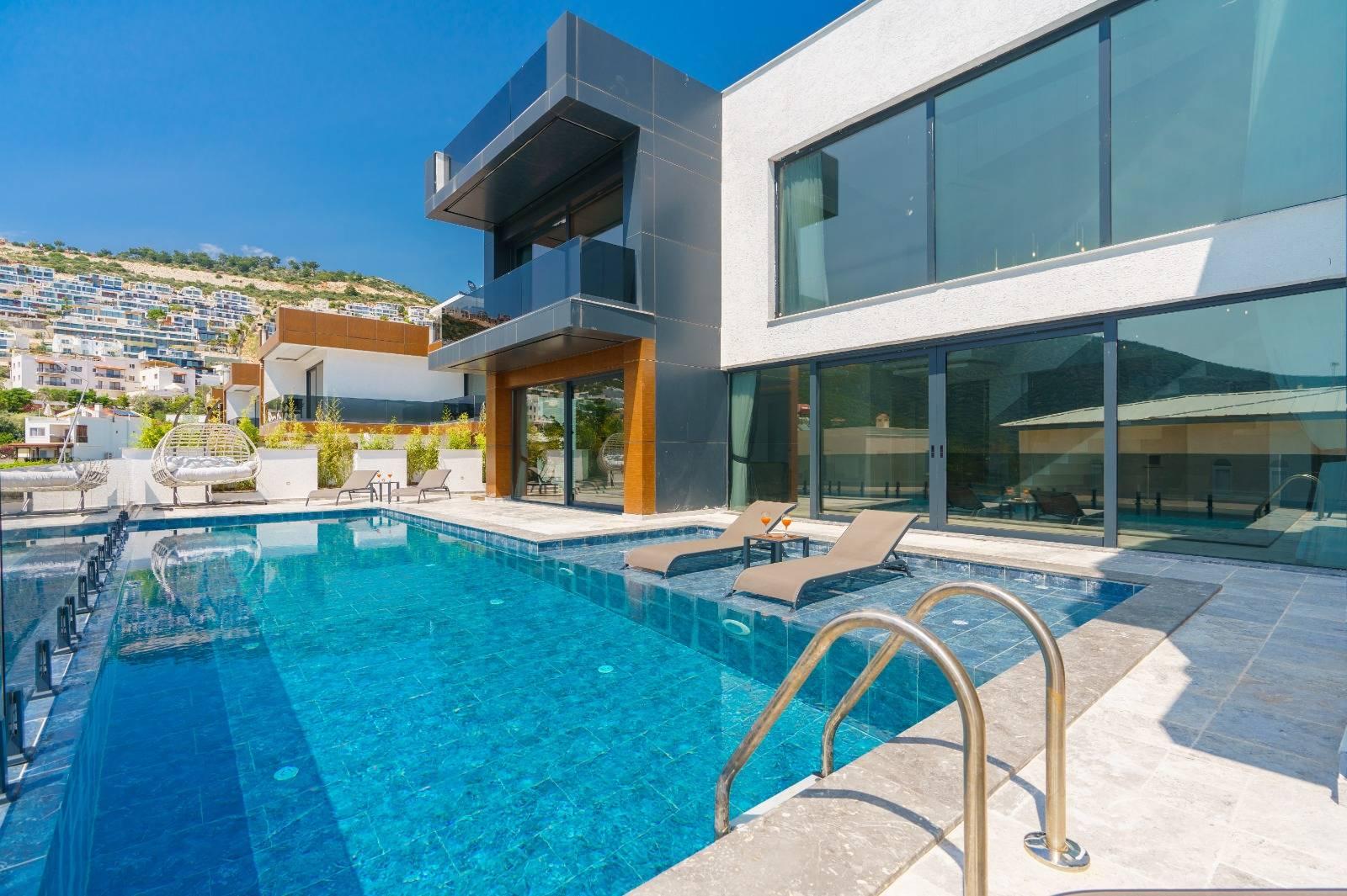 Kaş Kalamar Bölgesinde Denize Yakın, Özel Havuzlu, Şık Villa-43093