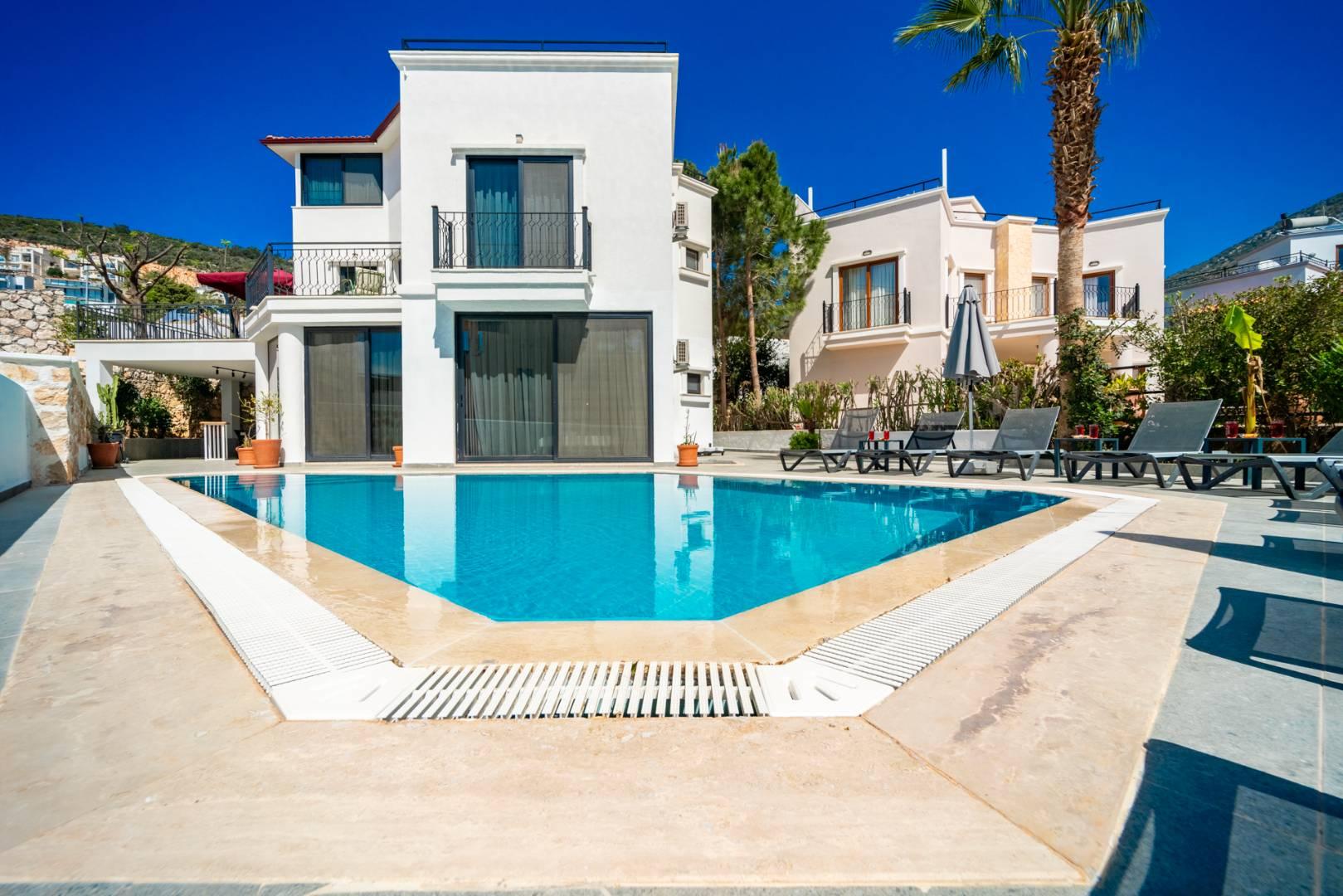 Kaş Kalkan'da Deniz ve Doğa Manzaralı, Özel Havuzlu, 4+1 Villa-43694