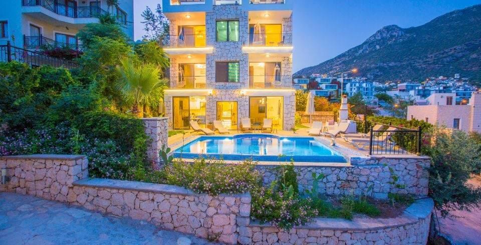 Kaş Kalkan'da Denize Yakın, Özel Havuzlu, Modern Tasarımlı Villa-40149