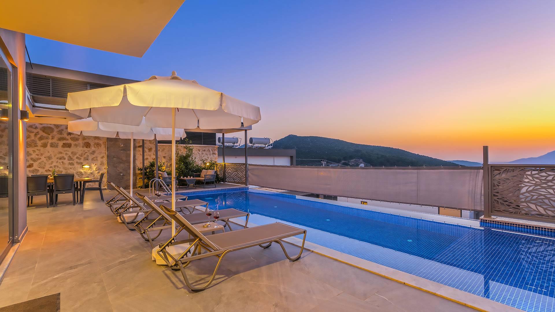 Kaş Kalkan'da Doğa İle İç İçe, Özel Havuzlu, Kiralık Villa-41973