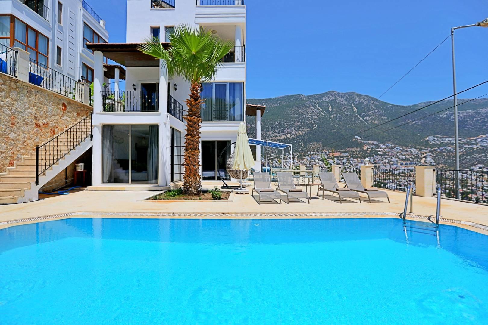 Kaş Kalkan'da Deniz ve Doğa Manzaralı, Özel Havuzlu, 6 Kişilik Villa-41686