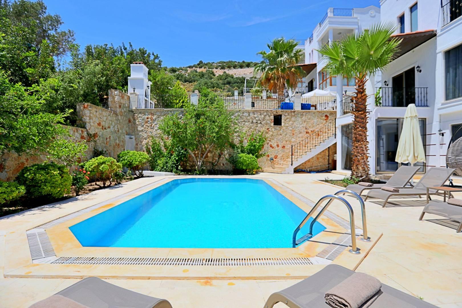 Kaş Kalkan'da Deniz ve Doğa Manzaralı, Özel Havuzlu, 6 Kişilik Villa-41686