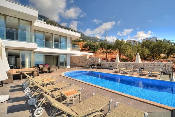 Kaş Kalkan'da Enfes Deniz Manzaralı, Özel Havuzlu, Lüks Villa-43871