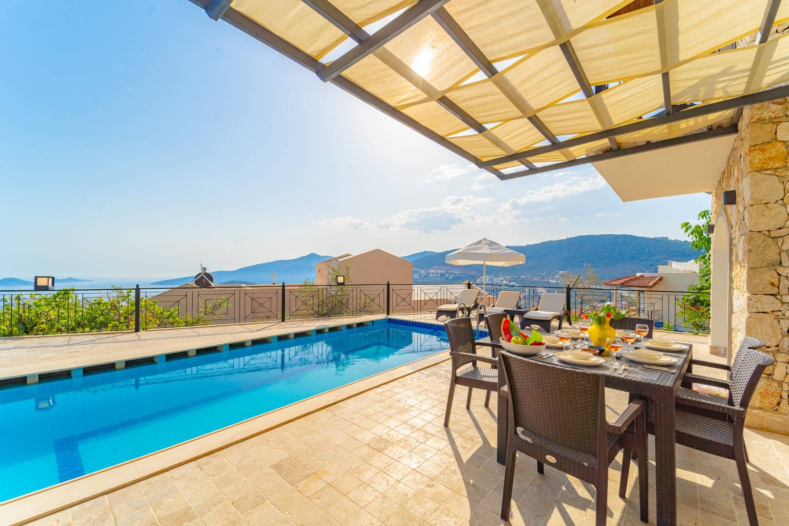 Kaş Kalkan'da Sonsuz Deniz Manzaralı, Özel Havuzlu, Modern Villa