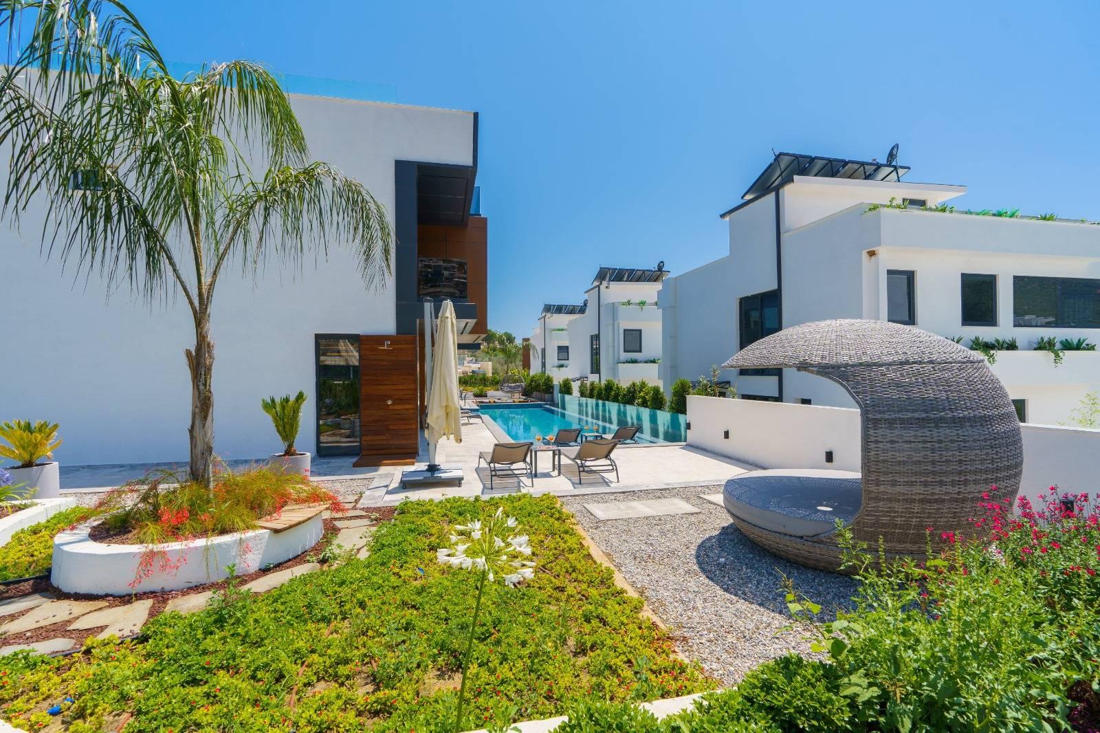 Kaş Kalamar Bölgesinde Geniş Ailelere Uygun, Özel Havuzlu, 4+1 Villa-43090