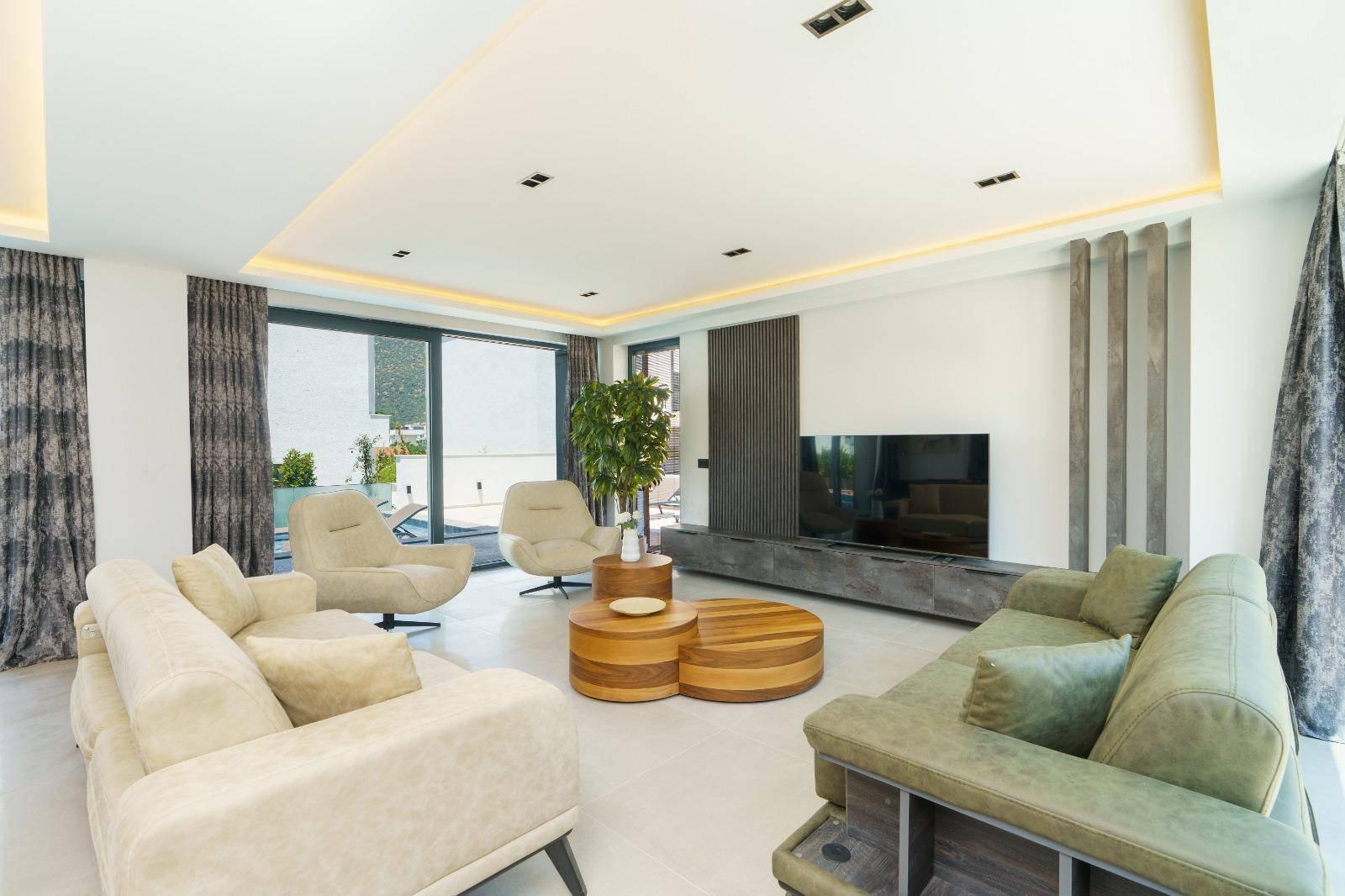 Kaş Kalamar Bölgesinde Geniş Ailelere Uygun, Özel Havuzlu, 4+1 Villa-43090