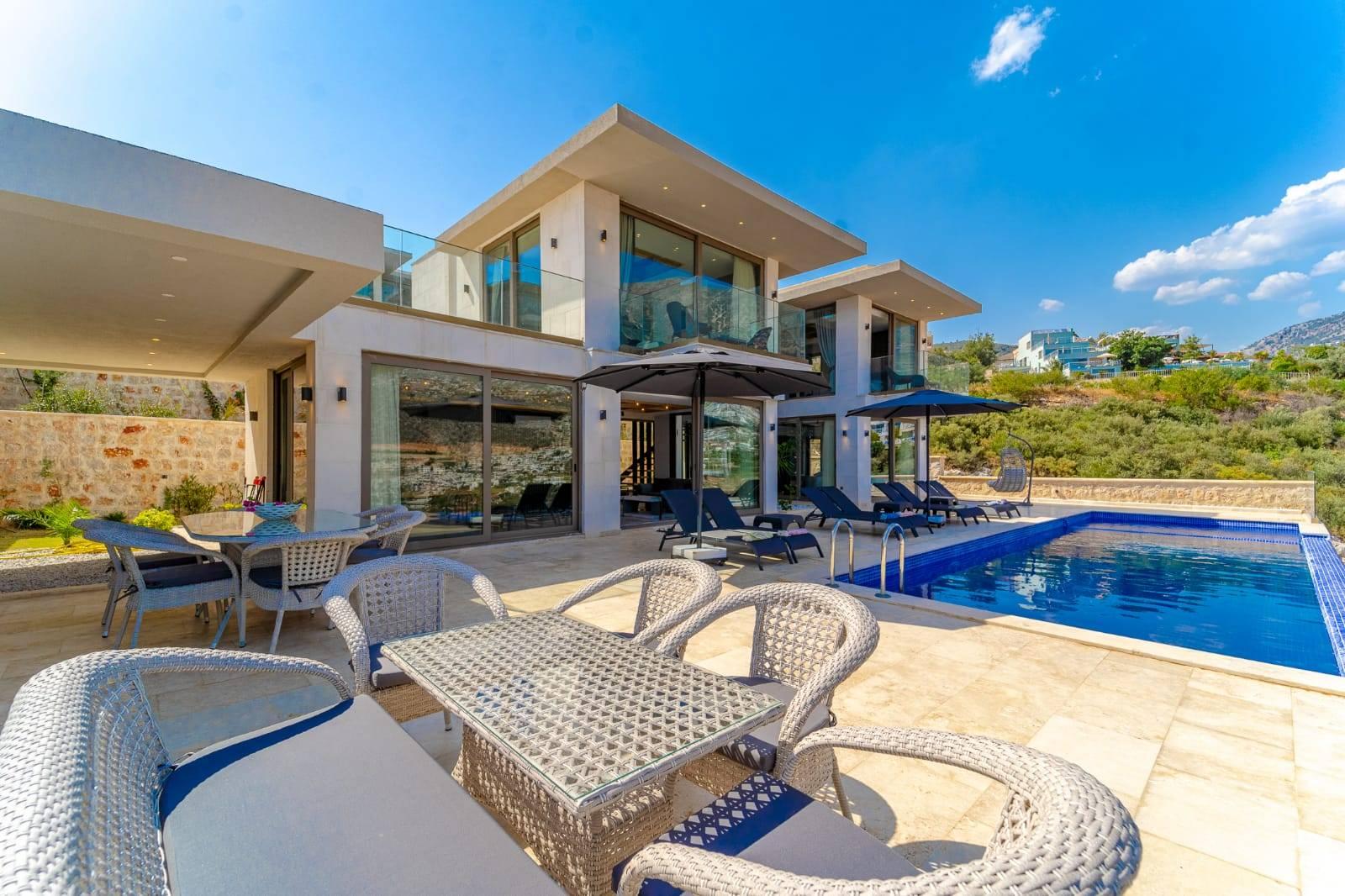 Kaş Kalkan'da Aile Gruplarına Uygun, Özel Havuzlu, Şık Villa-41231