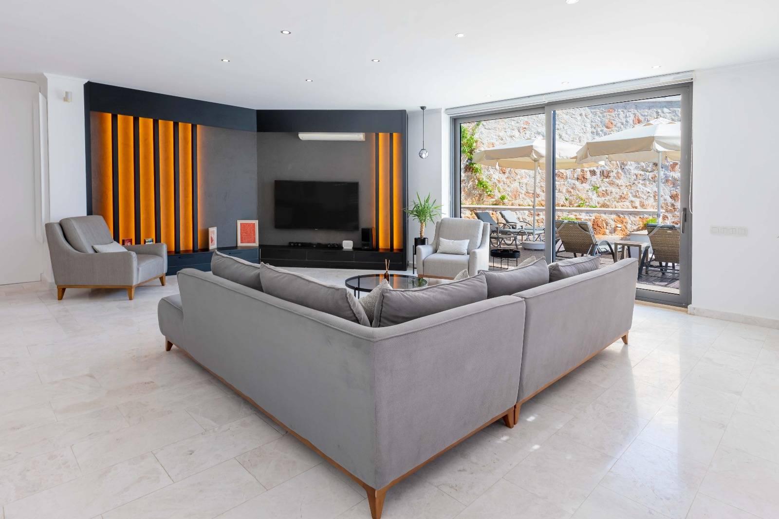 Kaş Kalkan'da Geniş Ailelere Uygun, Sonsuzluk Havuzlu, Modern Villa-42549