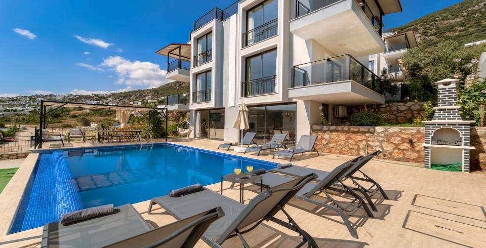 Kaş Kalkan'da Muhteşem Deniz Manzaralı, Özel Havuzlu, Lüks Villa