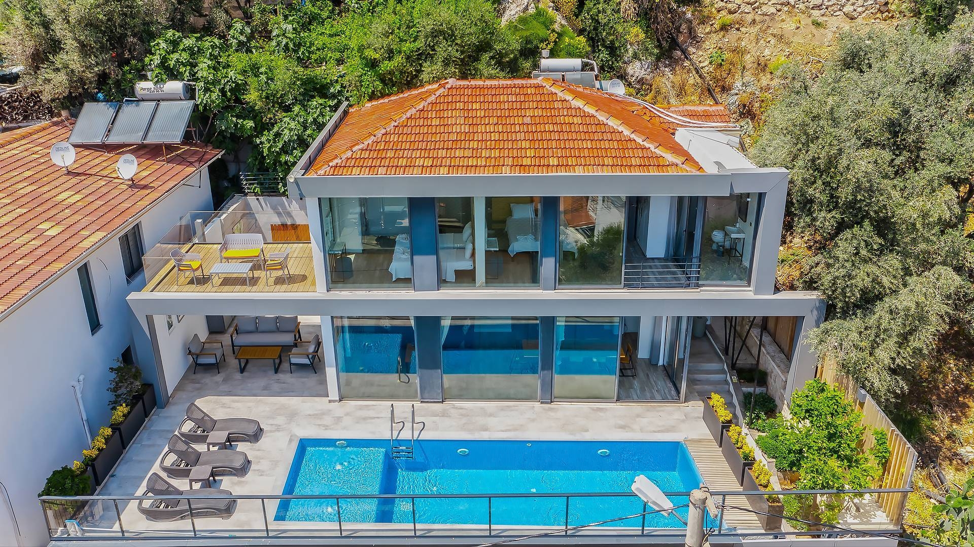 Kaş Kalkan'da Harika Deniz Manzaralı, Özel Havuzlu, Konforlu Villa
