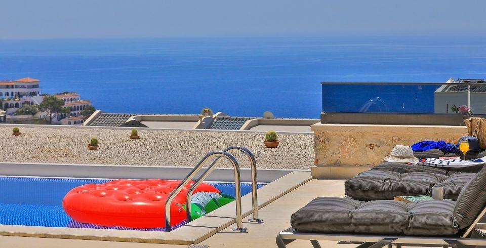 Kaş Kalkan'da Harika Deniz Manzaralı, Özel Havuzlu, Lüks Villa