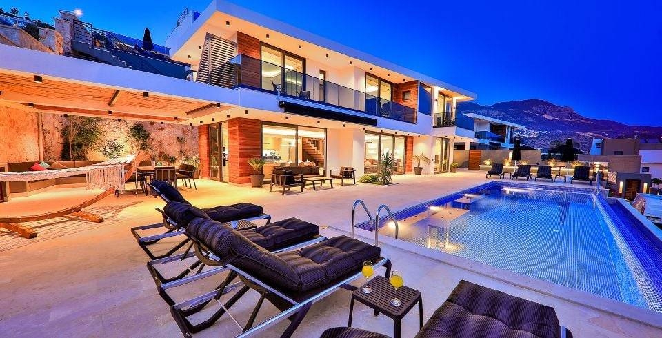 Kaş Kalkan'da Harika Deniz Manzaralı, Özel Havuzlu, Lüks Villa