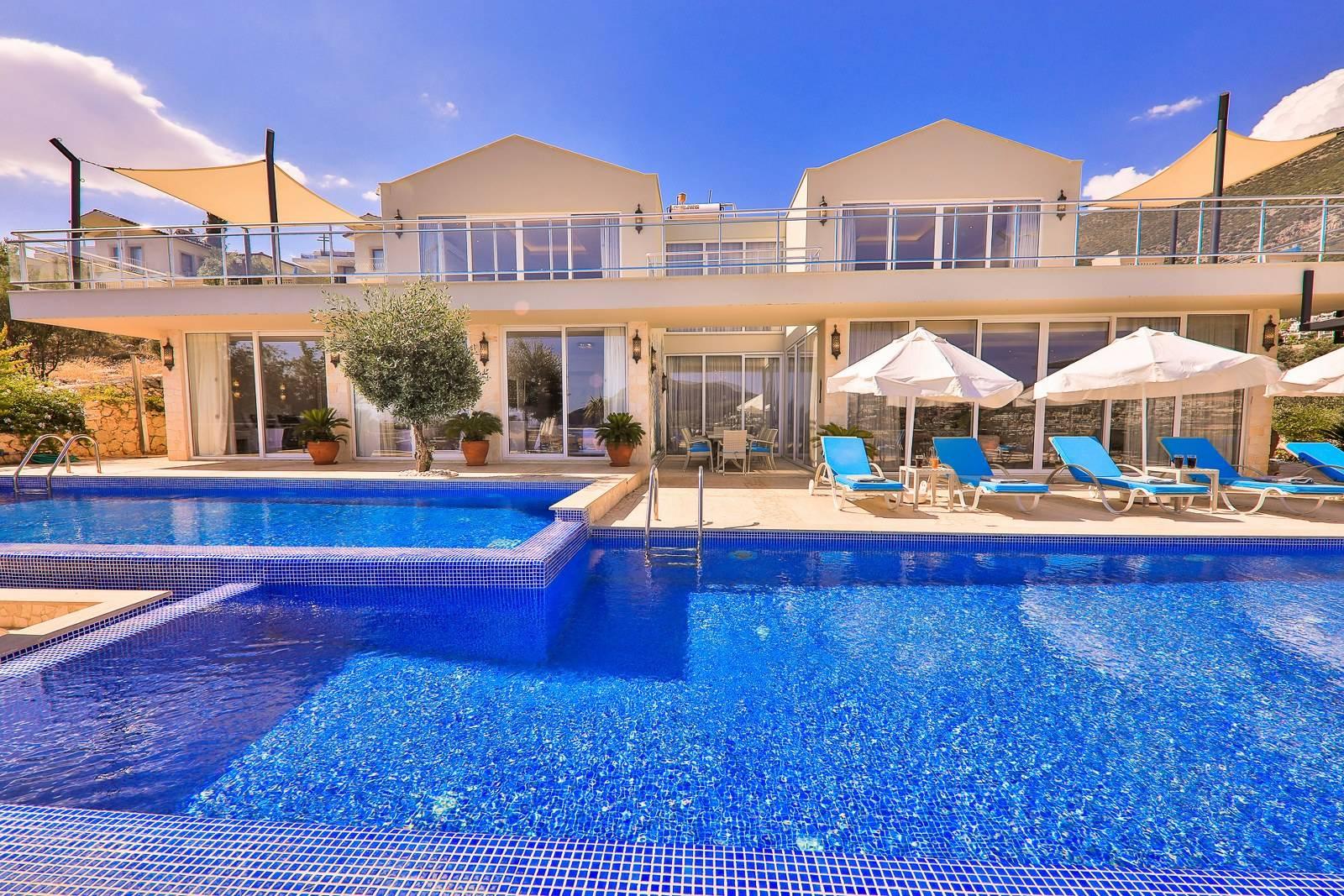 Kaş Kalkan'da Geniş Ailelere Uygun, Özel Havuzlu, Ferah Villa-41224