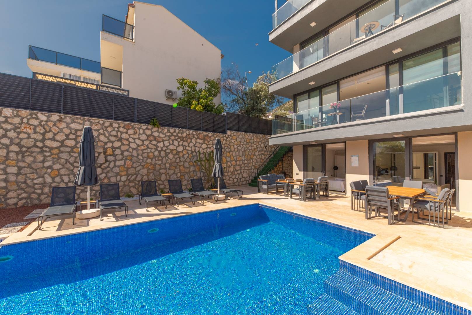 Kaş Kalkan'da Kalabalık Ailelere Uygun, Özel Havuzlu, Ferah Villa