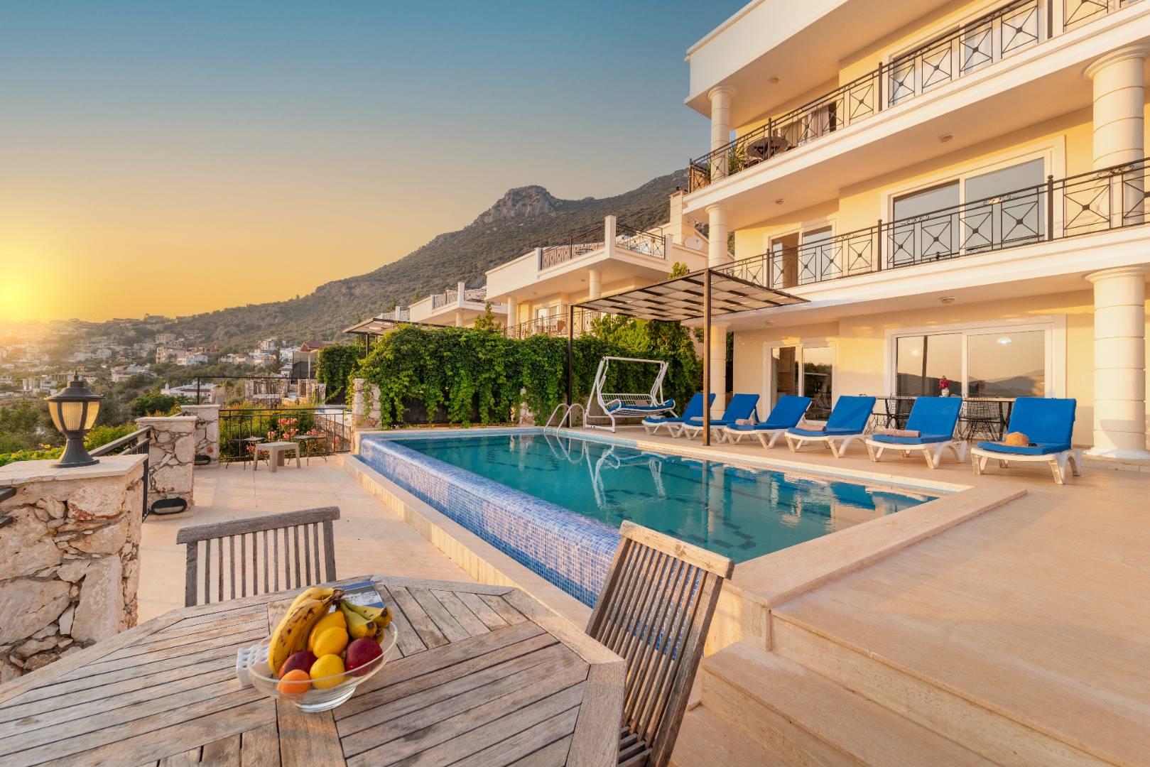 Kaş Kalkan'da Kalabalık Ailelere Uygun, Özel Havuzlu, Modern Tatil Evi-39580