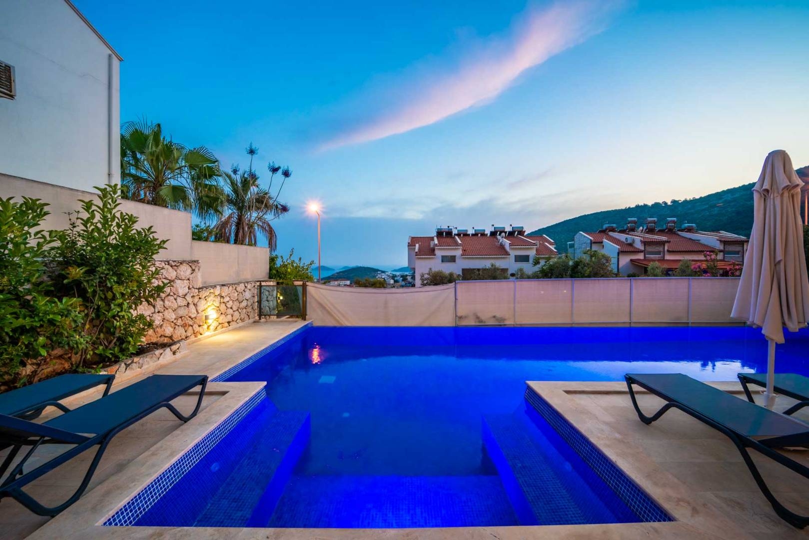Kaş Kalkan'da Büyük Ailelere Uygun, Özel Havuzlu, Estetik Villa