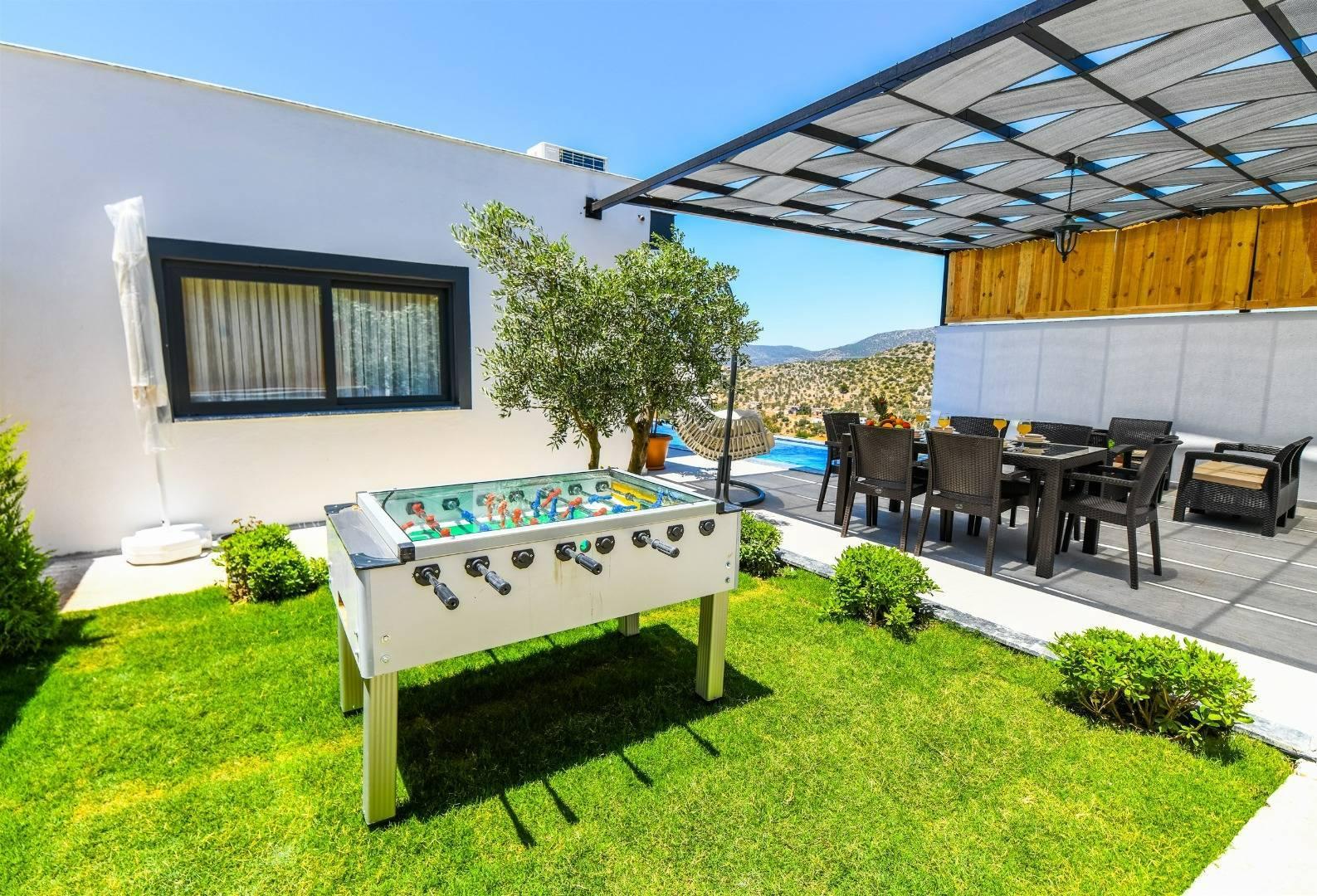Kaş Bezirgan'da Huzurlu Doğada, Özel Havuzlu, Modern Villa-42069