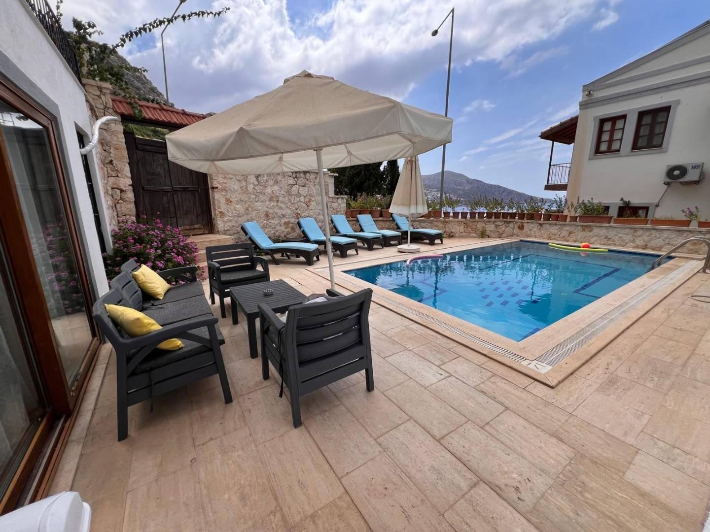Kaş Kalkan'da Merkeze Yakın Konumda, Özel Havuzlu, 2+1 Villa-42021