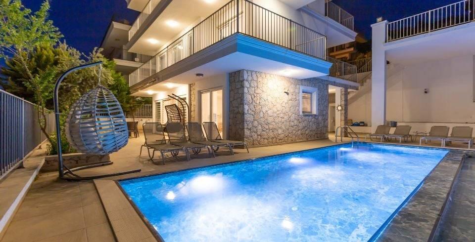 Kaş Kalkan'da Merkeze Yakın Konumda, Özel Havuzlu, Konforlu Villa-43707