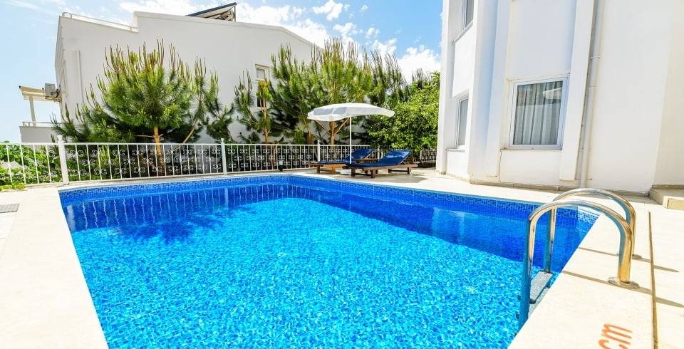 Kaş Kalkan'da Merkeze Yakın, Özel Havuzlu, Konforlu Villa