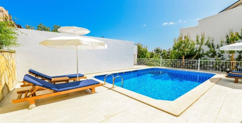 Kaş Kalkan'da Merkeze Yakın, Özel Havuzlu, Konforlu Villa