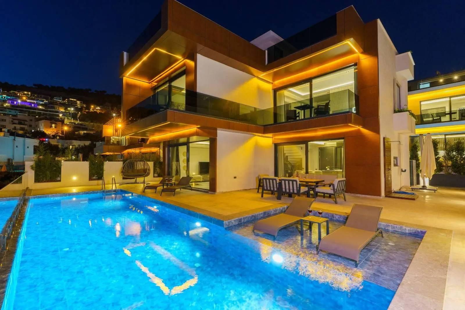 Kaş Kalamar Bölgesinde Merkezi Konumda, Özel Havuzlu, Kiralık Villa-43088