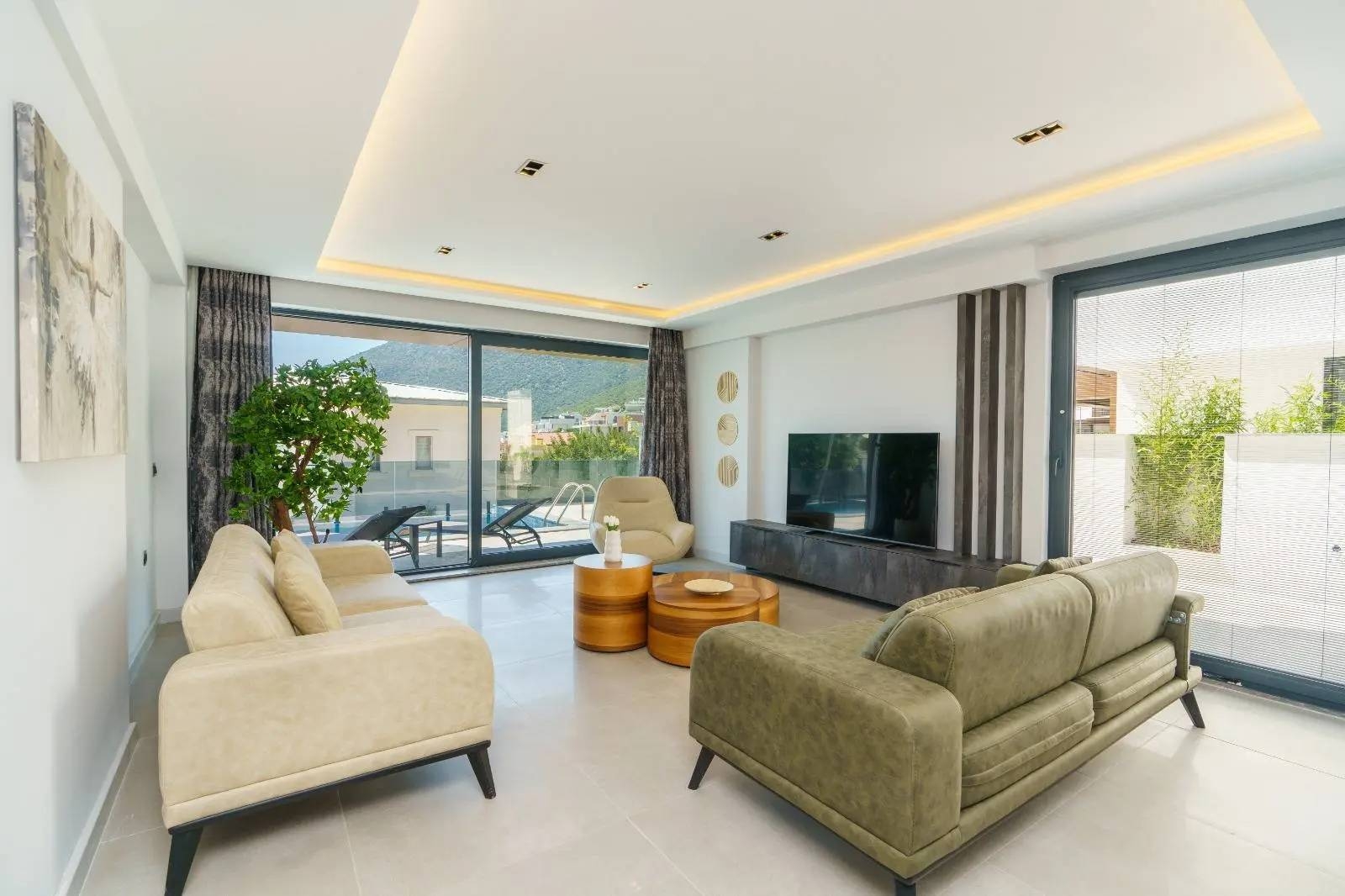 Kaş Kalamar Bölgesinde Merkezi Konumda, Özel Havuzlu, Kiralık Villa