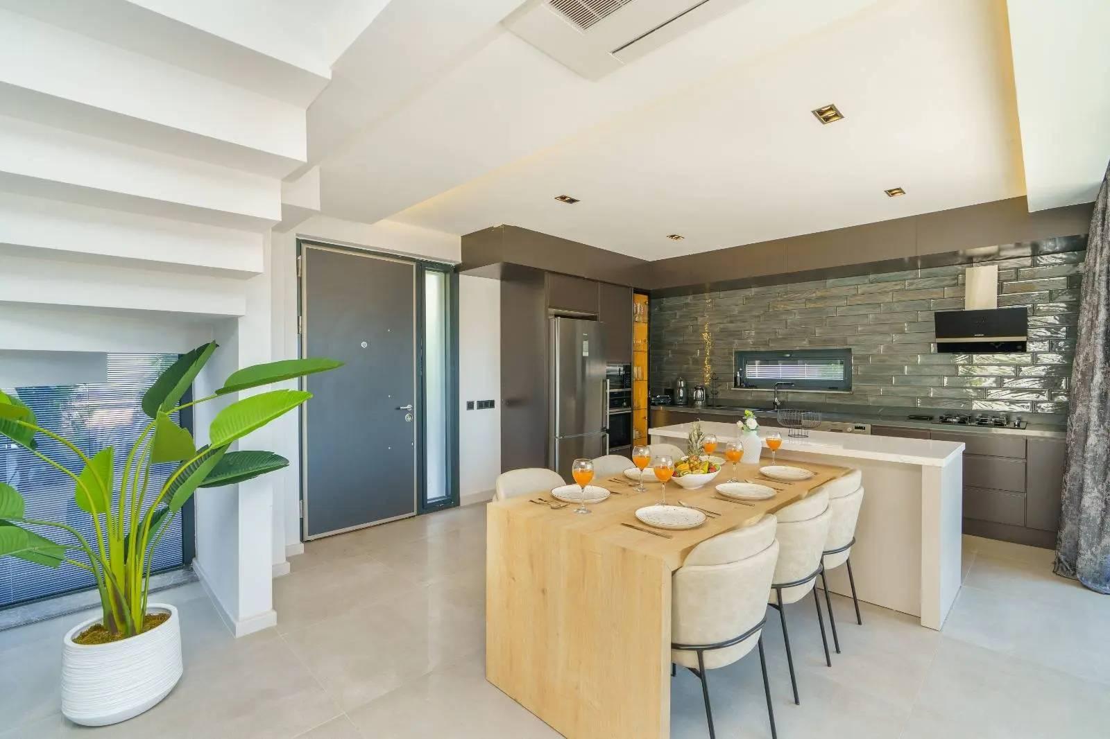 Kaş Kalamar Bölgesinde Merkezi Konumda, Özel Havuzlu, Kiralık Villa-43088