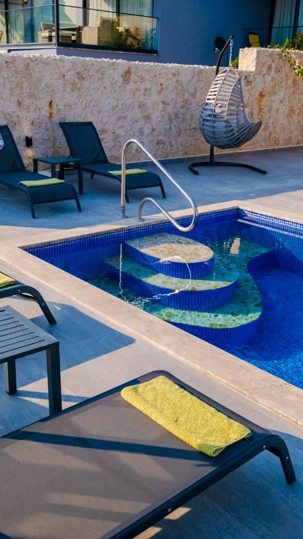 Kaş Kalkan'da Modern Tasarımlı, Özel Çift Havuzlu, Konforlu Villa-41218