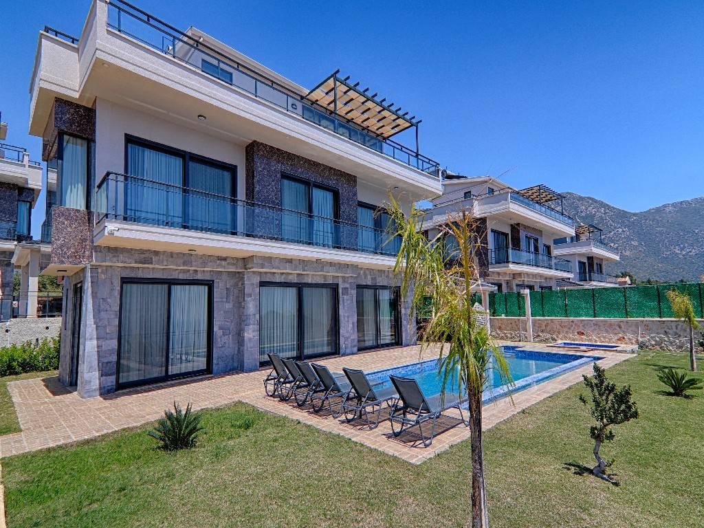 Kaş Kalkan'da Modern Tasarımlı, Özel Havuzlu, Kiralık Villa-35296