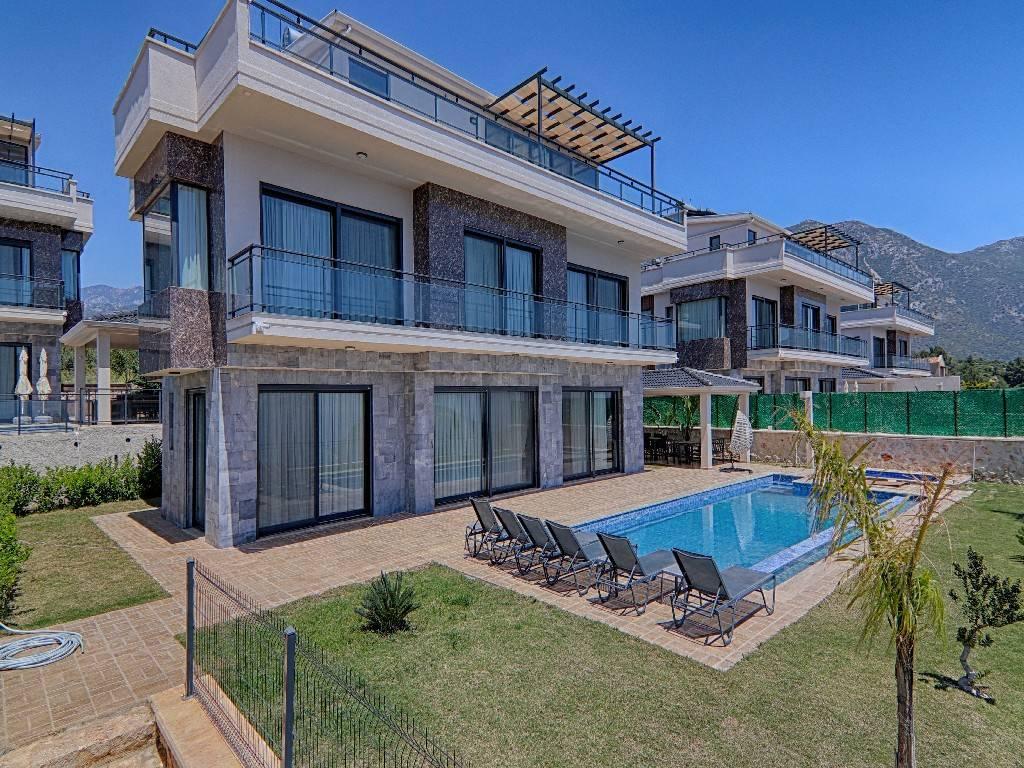 Kaş Kalkan'da Modern Tasarımlı, Özel Havuzlu, Kiralık Villa-35296