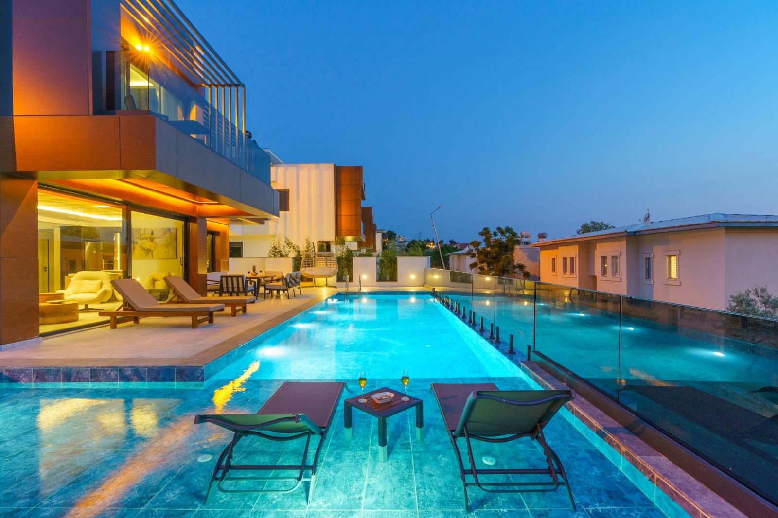 Kaş Kalamar Bölgesinde Muhteşem Manzaralı, Özel Havuzlu, 2+1 Villa